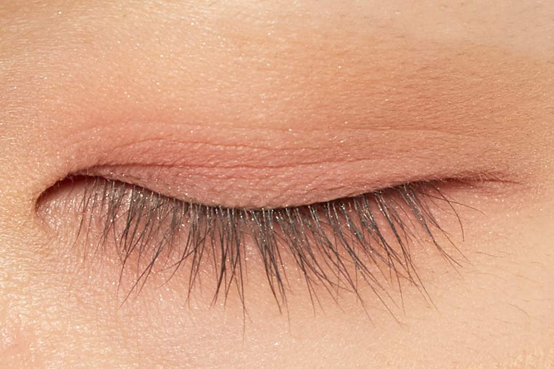 オレンジのアイシャドウで旬顔に♡ 塗り方や人気のアイシャドウ15選【プチプラ】の画像